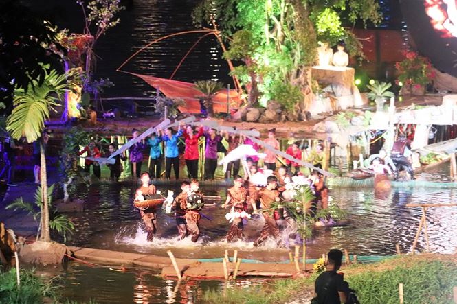 Chân chất, lắng sâu ‘Âm vọng Sông Hương’ chan chat lang sau am vong song huong