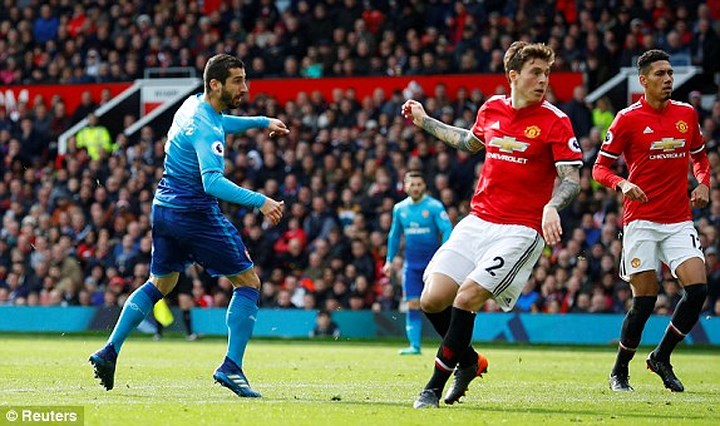 toan canh mu 2 1 arsenal old trafford hat bai nhac buon tien wenger