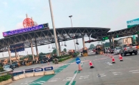 cua ngo sai gon ket xe kinh hoang sau ky nghi le