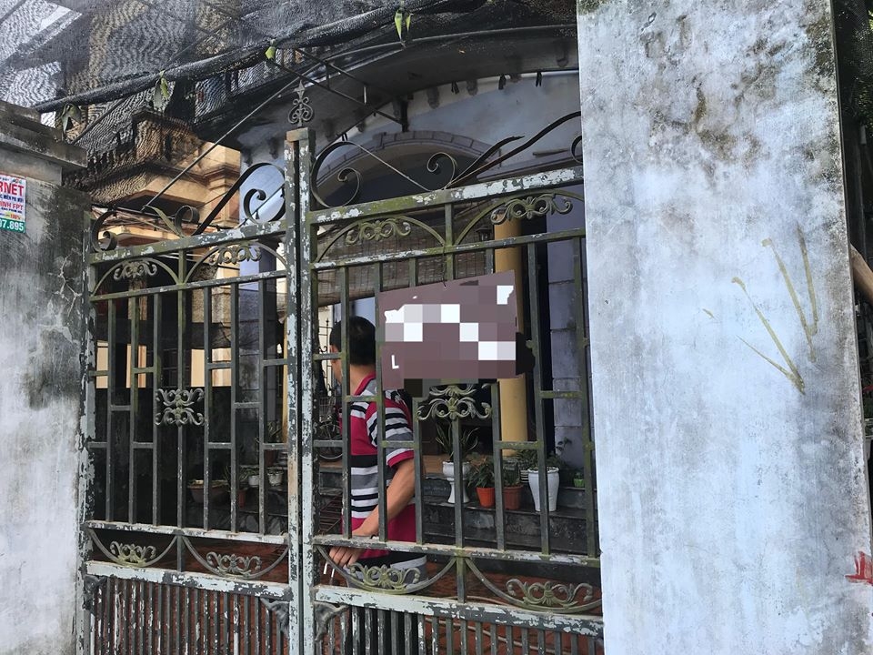 vu be gai 9 tuoi nghi bi nguoi la bat coc o hung yen bo chau be la nguoi phat hien va tri ho