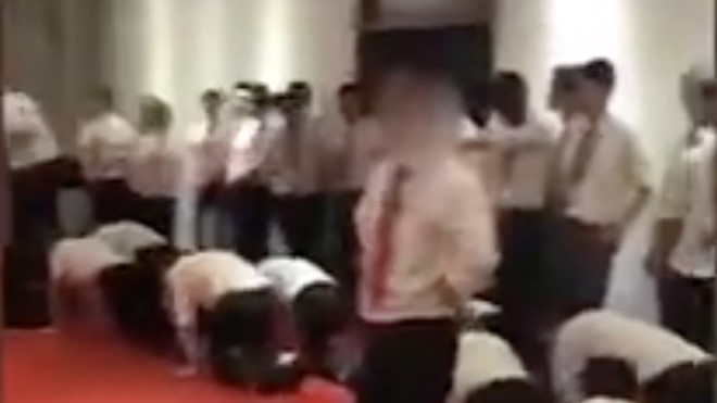 cong ty trung quoc tat phat nhan vien bo vi khong dat chi tieu
