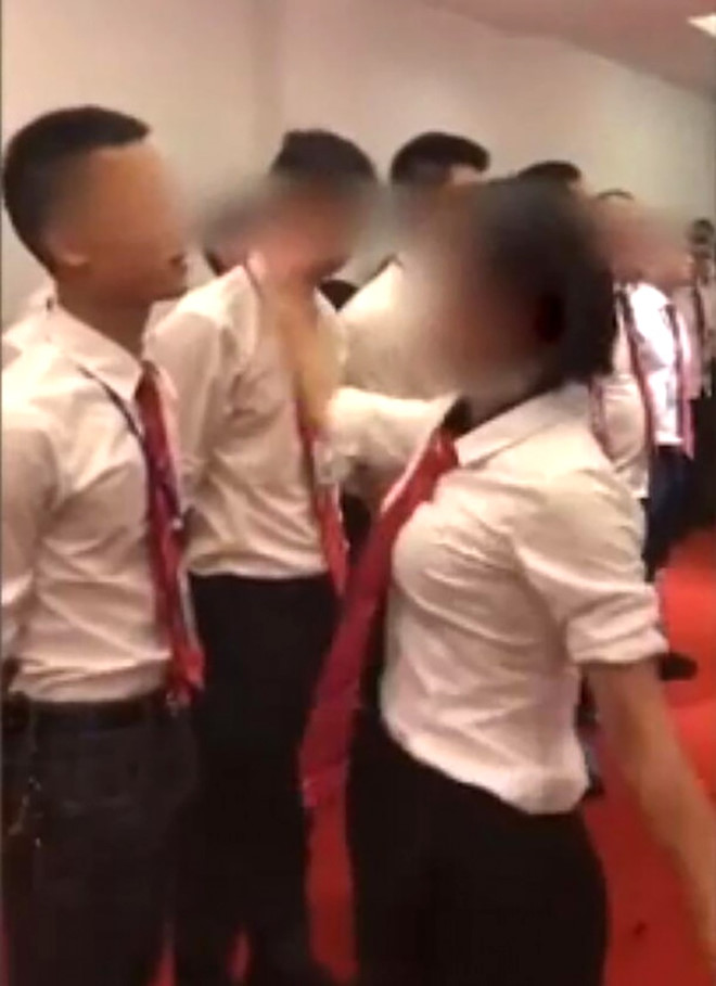 cong ty trung quoc tat phat nhan vien bo vi khong dat chi tieu