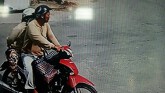 Camera an ninh "bắt" cặp vợ chồng chuyên cướp vé số