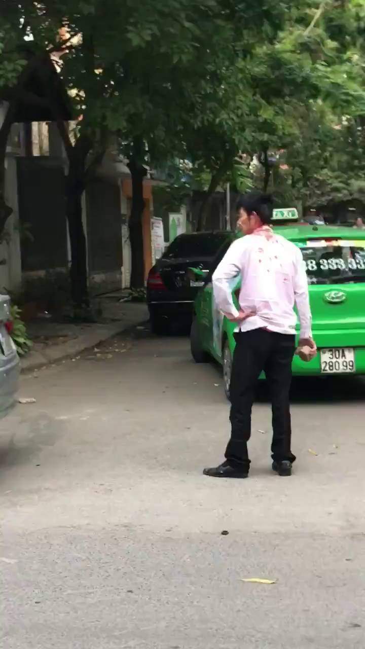 bi choang gach dieu gi khien tai xe mai linh rut don hoa giai
