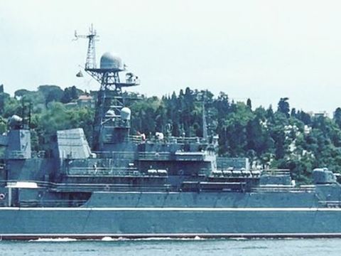 hai quan nga tiep tuc van chuyen nhieu thiet bi quan su den syria