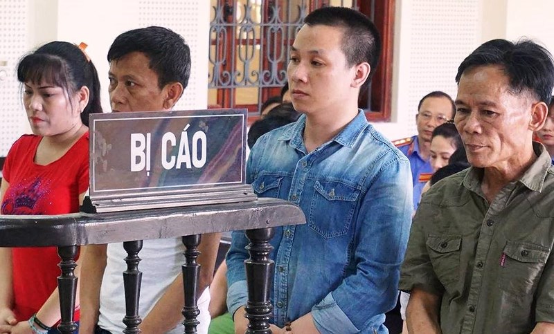 bi tuyen tu hinh roi keu oan xin duoc xu kin phuc tham de khai