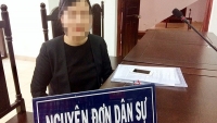 nu giam doc bi ke bit mat tan cong bang bom son