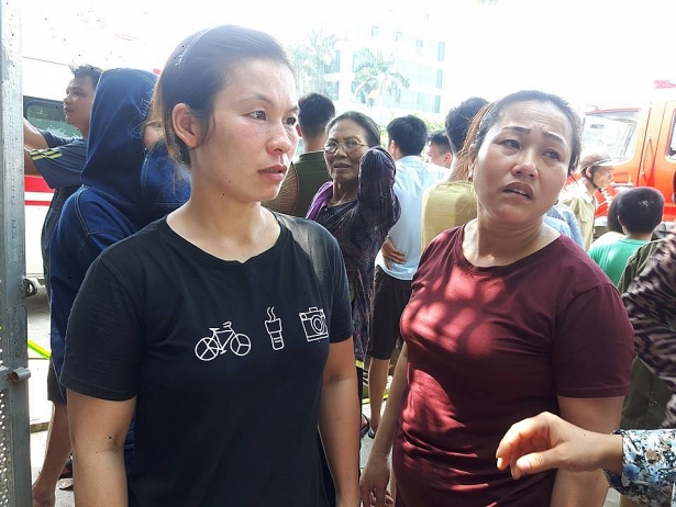 vu chay xuong banh keo 8 nguoi tu vong dam chay do sap xuong tang 1 chan ngang cua