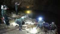 cuu ho thai chay dua voi thoi gian ngay thu 9 tim doi bong mac ket