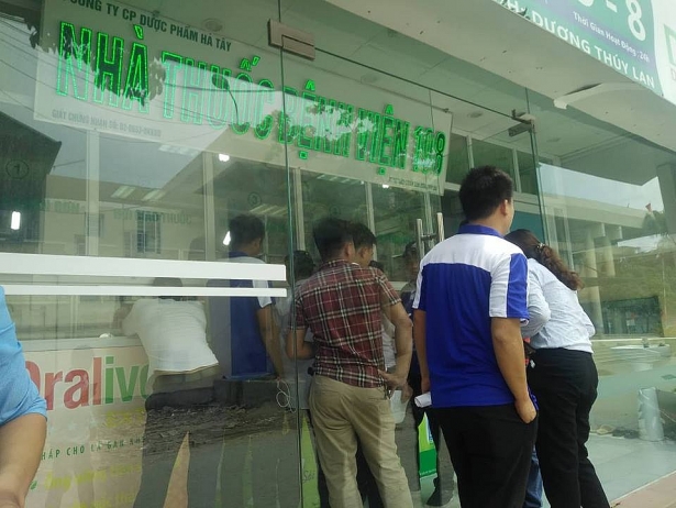 ha noi hang tram hoc vien nhap vien cap cuu nghi ngo doc thuc pham sau bua an