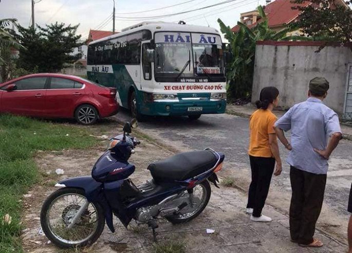 dot kich dong lac tren dat cang phat hien hang chuc dan choi ma tuy