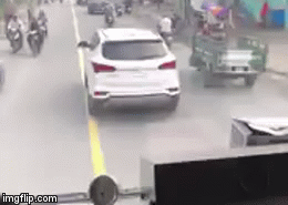 kha nang tai xe den bu thiet hai vu chay ke noi co nguoi bao khong