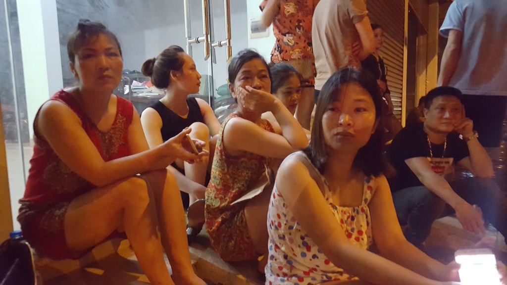 tieu thuong tai cho gao o hung yen chay kiot ban hang roi gia dinh toi se song sao day