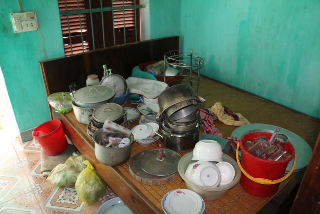 sat lo nha o hoa binh xuong song da mac nha sut van co xuong lay tai san