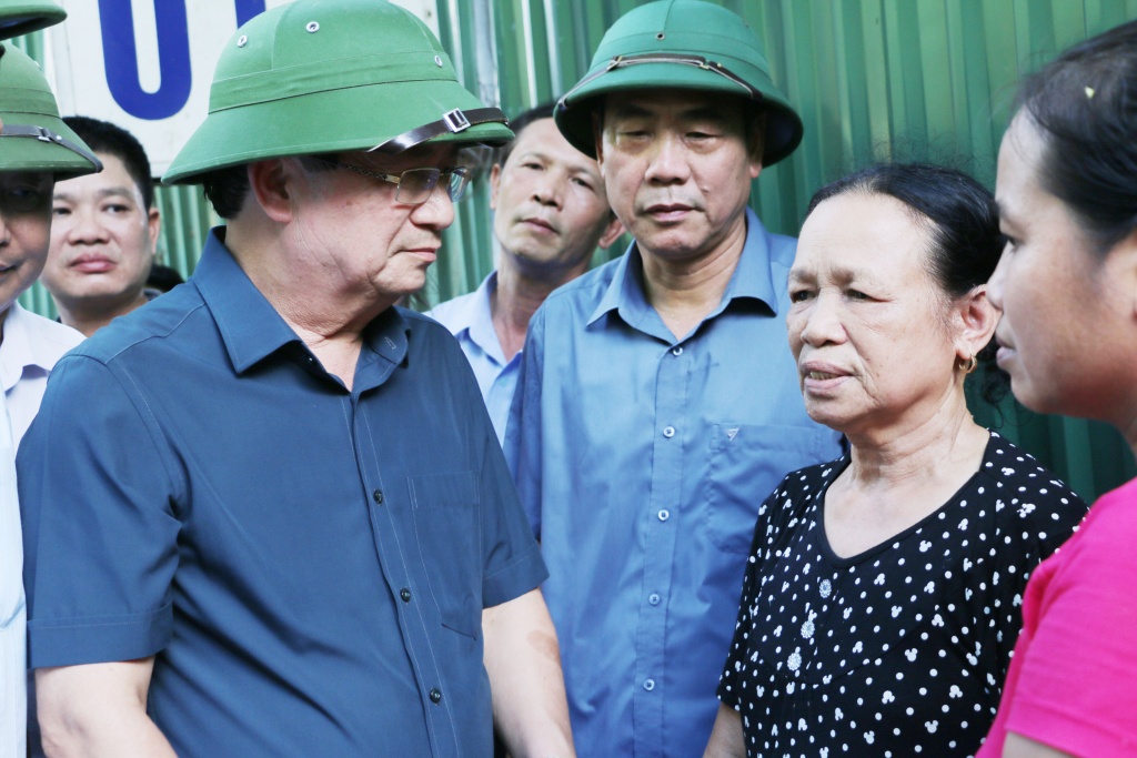 pho thu tuong trinh dinh dung su co sat lo o hoa binh la rat nghiem trong