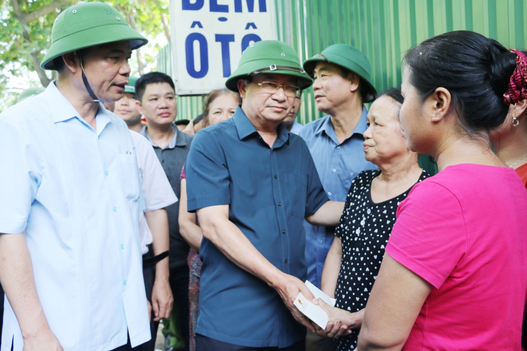 pho thu tuong trinh dinh dung su co sat lo o hoa binh la rat nghiem trong