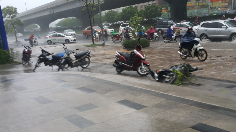 thu tuong dung cac cuoc hop khong cap thiet de doi pho voi mua lu sau bao so 3