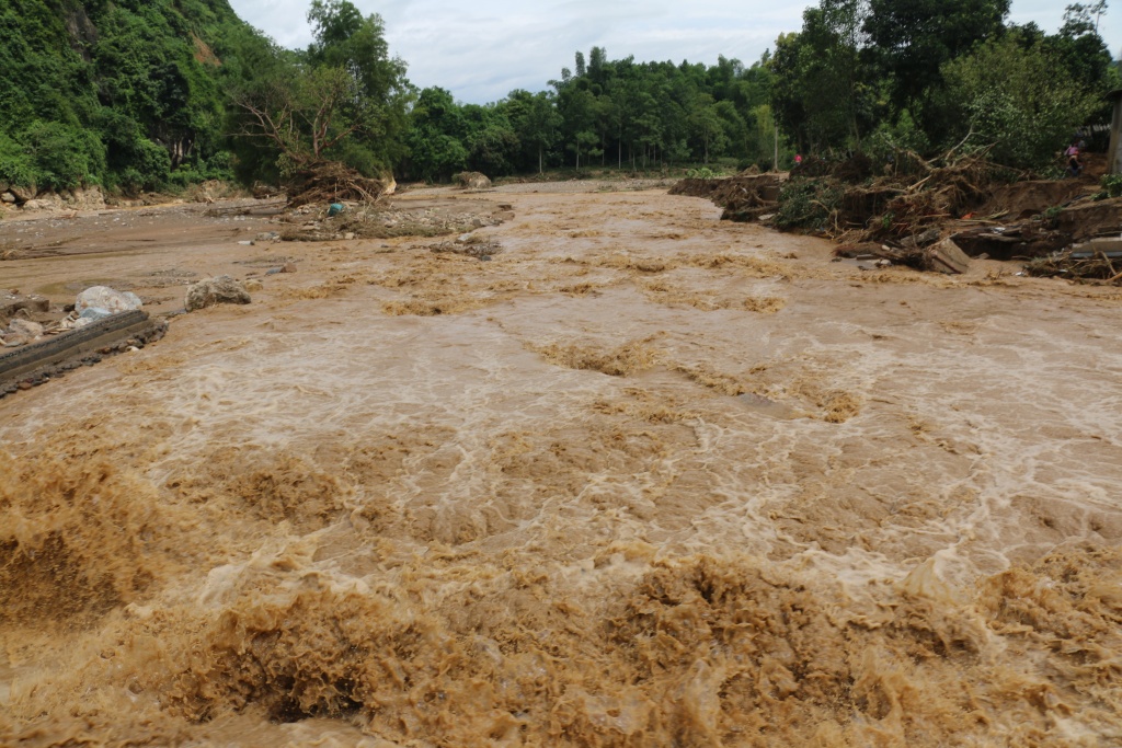 lu quet va sat lo de doa nhieu tinh vung nui bac bo