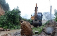 thong tuyen quoc lo 4h do sat lo nui tai ban na khuyet xe gam thap da co the di lai