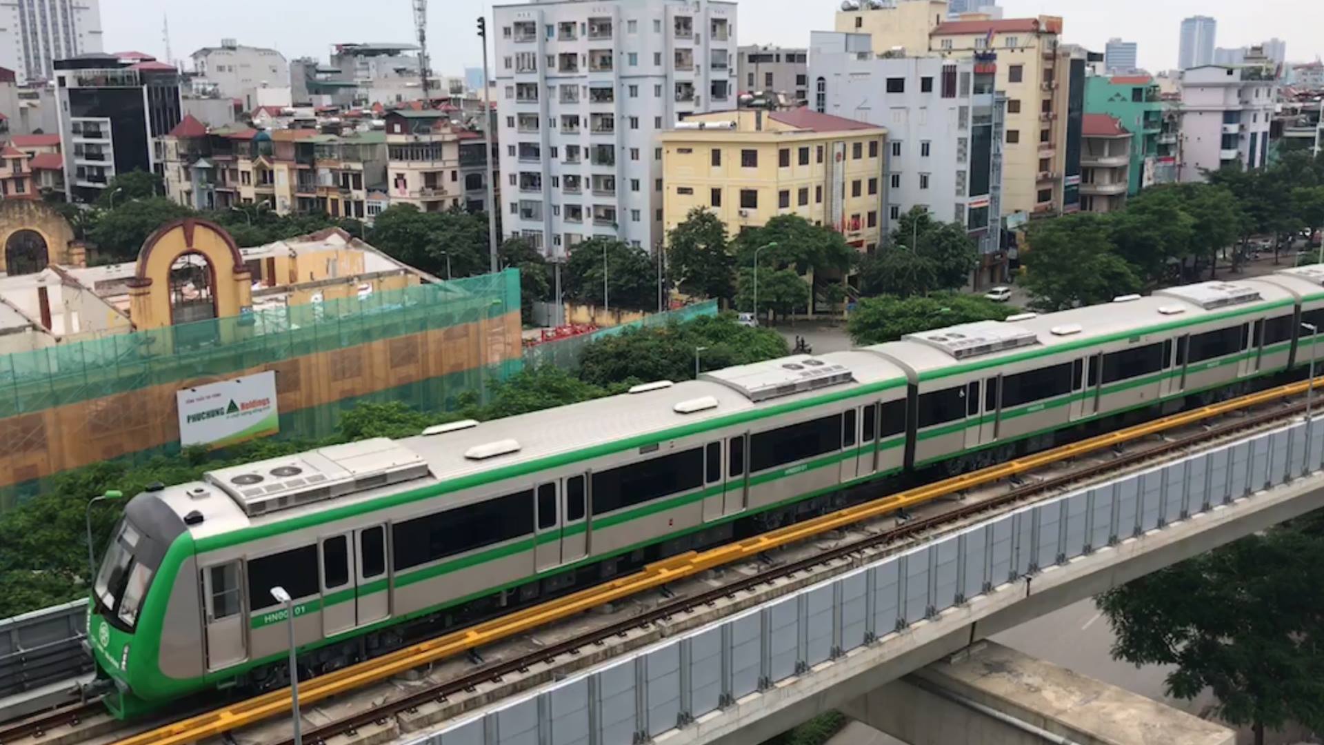 lan dau tien nguoi dan ha noi di tau dien cat linh ha dong
