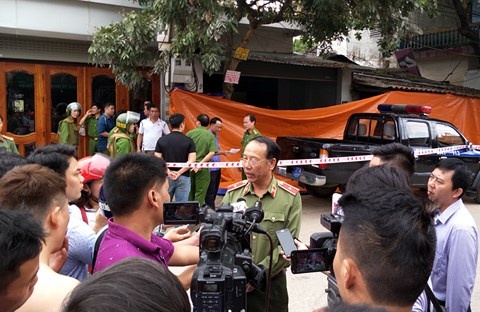 da xac dinh duoc danh tinh nghi pham ban chet vo chong giam doc o dien bien