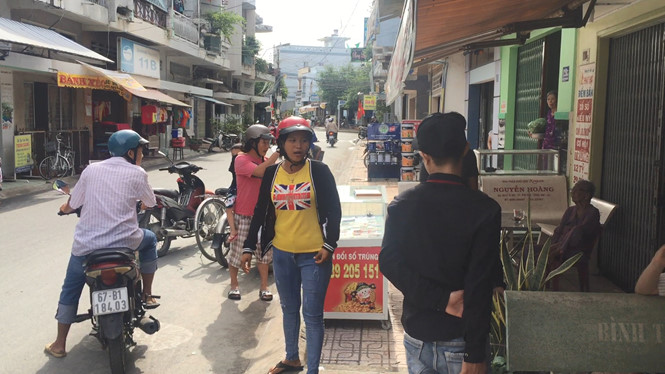 xuat hien clip bao mau danh tre phu huynh phan uat