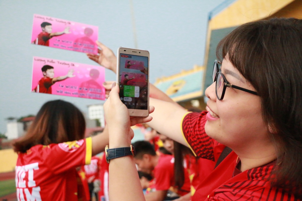 u23 viet nam vs u23 syria dong dao nguoi ham mo da co mat tai san hang day co vu cho cong phuong va dong doi