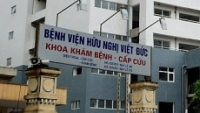 benh vien huu nghi viet duc kham va tu van cac benh cot song cho tre voi giao su nguoi nuoc ngoai
