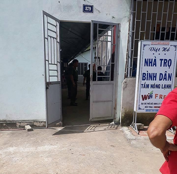 lang son doi nam nu xay ra mau thuan truoc khi tu vong trong phong tro