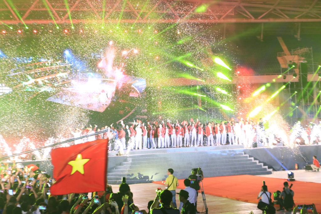 cau thu van toan ghi ban thang o phut 108 nho no luc cua toan doi