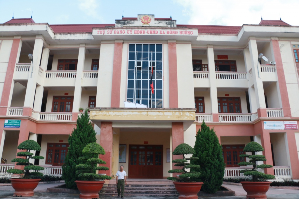 treo co ru trong le quoc tang chu tich nuoc tran dai quang tai que nha