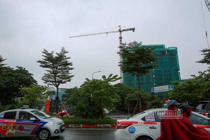 hinh anh hai hung len loi cac tuyen pho ha noi
