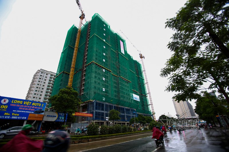 hinh anh hai hung len loi cac tuyen pho ha noi