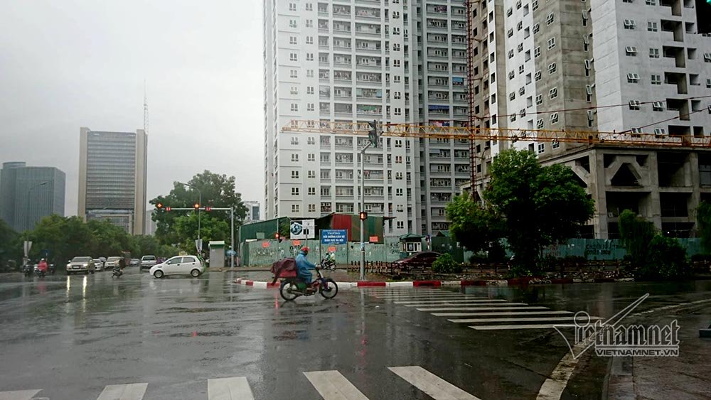 hinh anh hai hung len loi cac tuyen pho ha noi