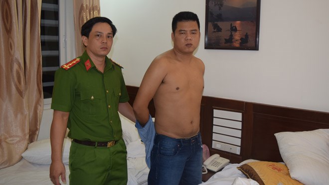 dot kich bat 6 doi tuong vu no sung khien 5 nguoi trong thuong