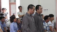 xe container tong 6 nha dan o binh chanh