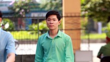Bác sĩ Hoàng Công Lương bị cấm đi khỏi nơi cư trú