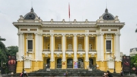 ngoai la noi bieu dien nghe thuat nha hat con chuc nang gi