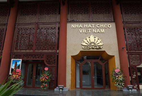 nhieu nha hat o ha noi hoat dong cam chung