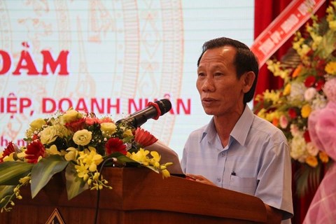Chủ tịch Hà Tĩnh: Ai ngồi đây nhũng nhiễu DN, hãy nói ngay cho tôi chu tich ha tinh ai ngoi day nhung nhieu dn hay noi ngay cho toi