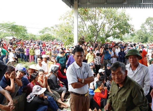 he lo nguyen nhan 4 nguoi trong gia dinh cung treo co o ha tinh