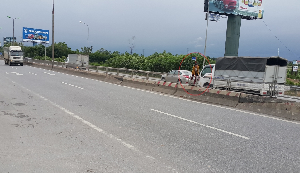 vu dan chan duong cao toc chung toi nhu bi biet lap