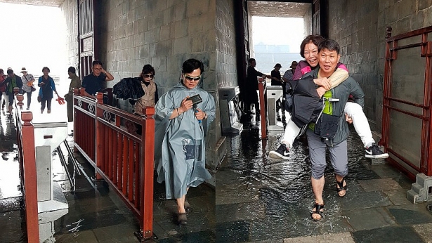 dan ca ngan con boi trong nuoc lu o dai noi hue