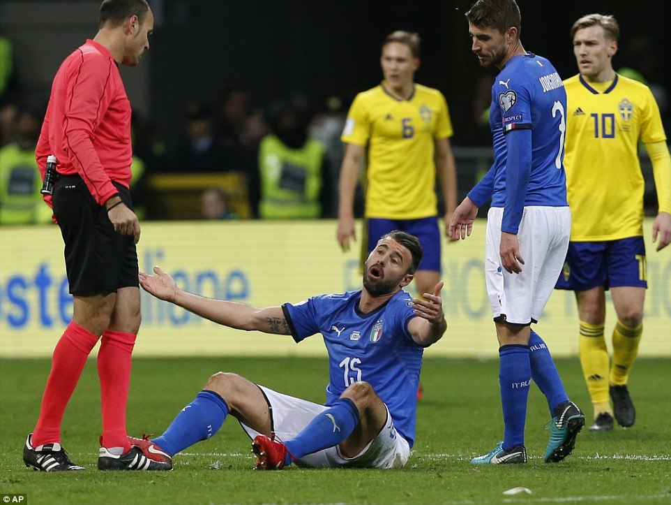 italia lan dau tien sau 60 nam vang mat o world cup