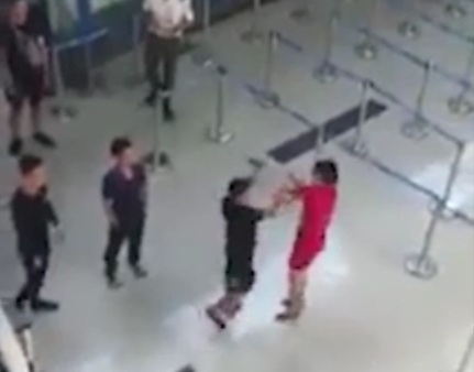 khoi to vu an khoi to bi can voi 3 doi tuong danh nu tiep vien hang khong o chk tho xuan