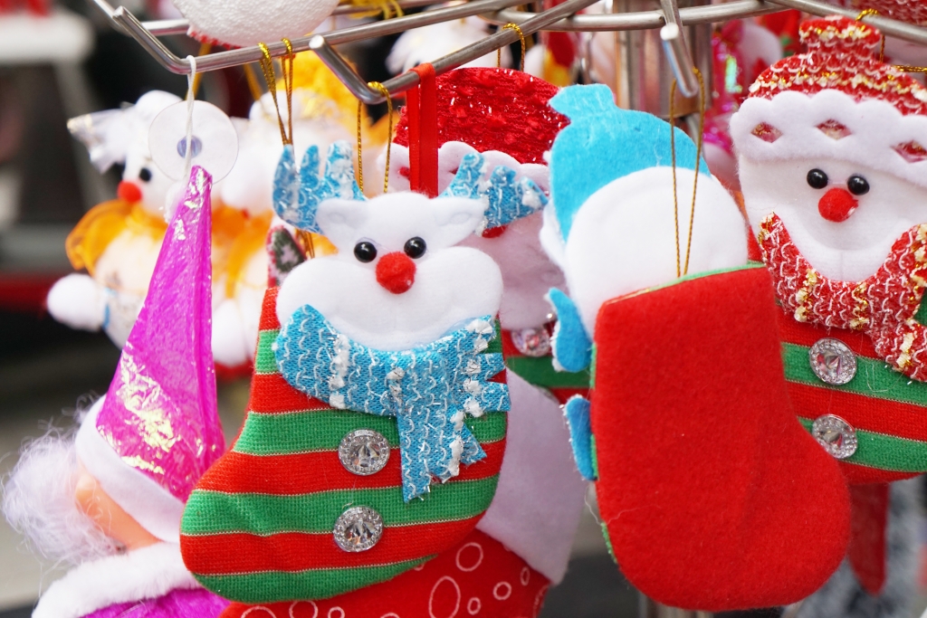 Thị trường Noel: Nhích giá khoảng 10% so với năm trước thi truong noel nhich gia khoang 10 so voi nam truoc