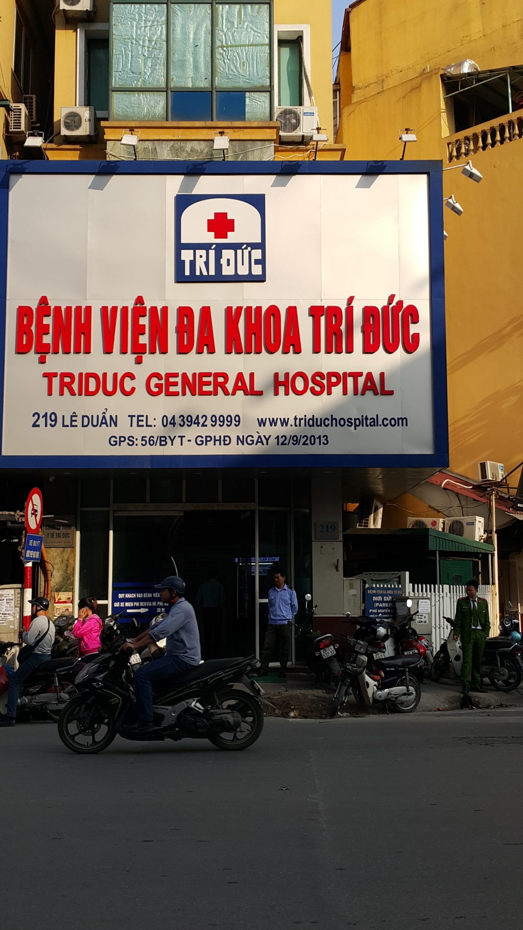 hai nhan vien kip mo o bv tri duc khong co ten trong danh sach bao cao len so y te