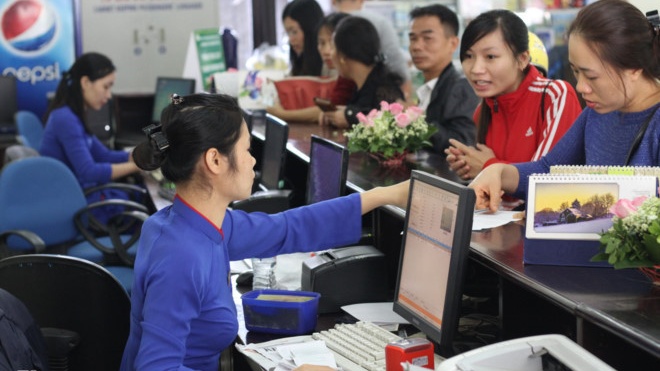 ban dau gia tau ma bi song danh dat vao bo bien