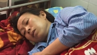 dinh chi tai xe tiep vien xe buyt dung gay sat doi hanh hung nguoi dan sau va cham o tphcm