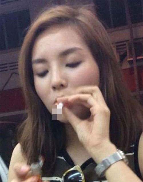 showbiz viet 2016 mot nam bao bung voi scandal